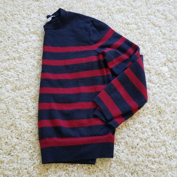 GAP sweater - Picture 2 of 3